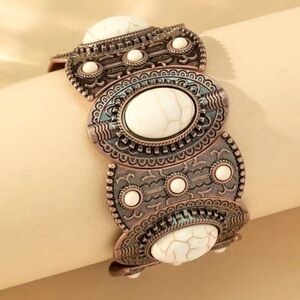 🌵Western Stretch White Turquoise Bracelet